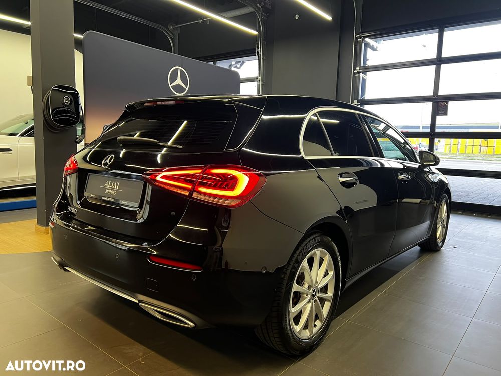 Mercedes-Benz A 200 7G-DCT Progressive - 4