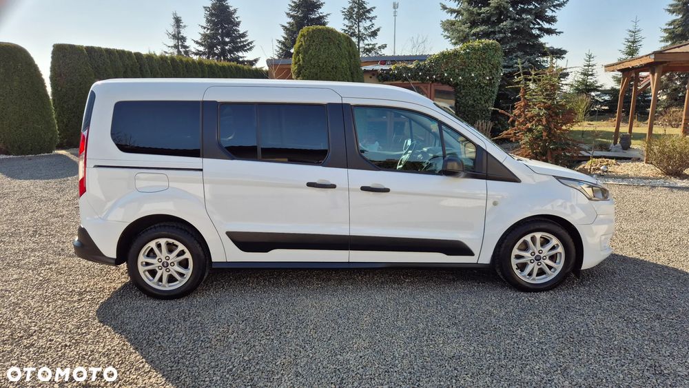 Ford Tourneo Connect Grand - 9