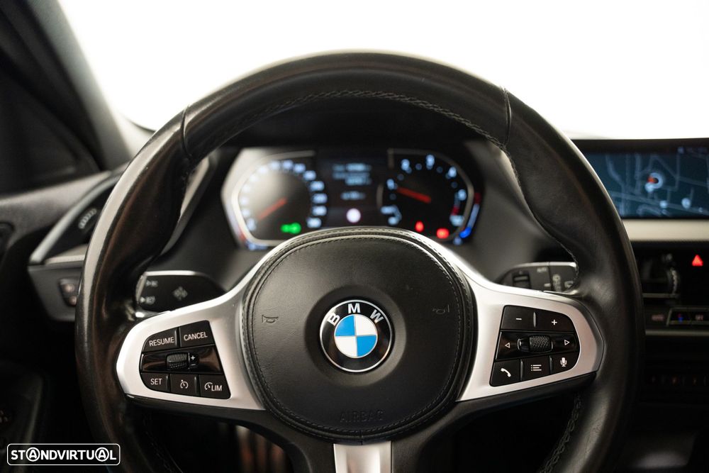BMW 116 d Pack Desportivo M Auto - 9