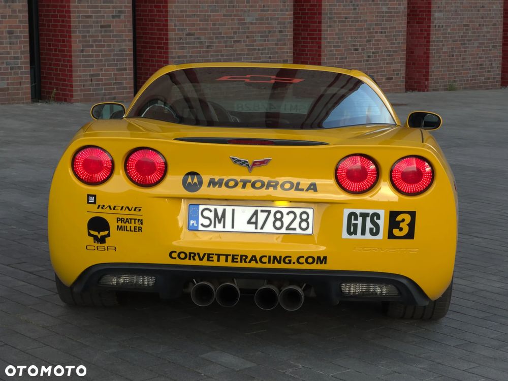 Chevrolet Corvette - 13