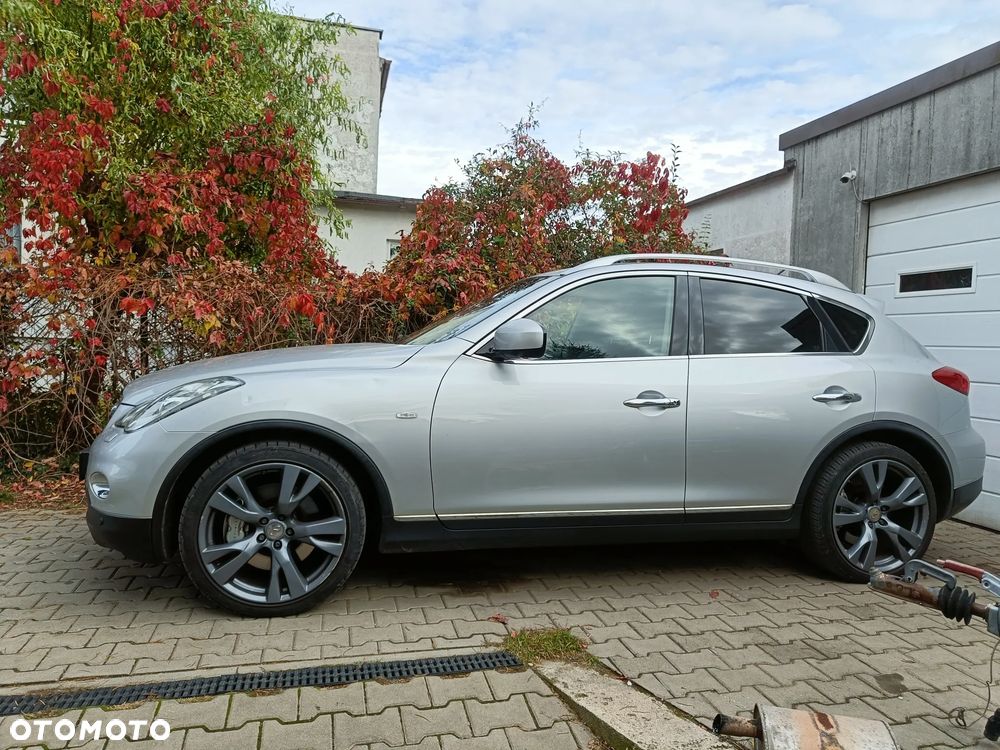 Infiniti EX