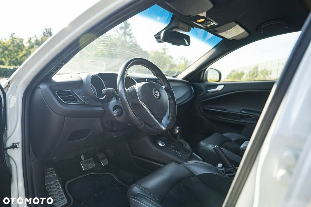 Alfa Romeo Giulietta 1750 TBi QV TCT - 17