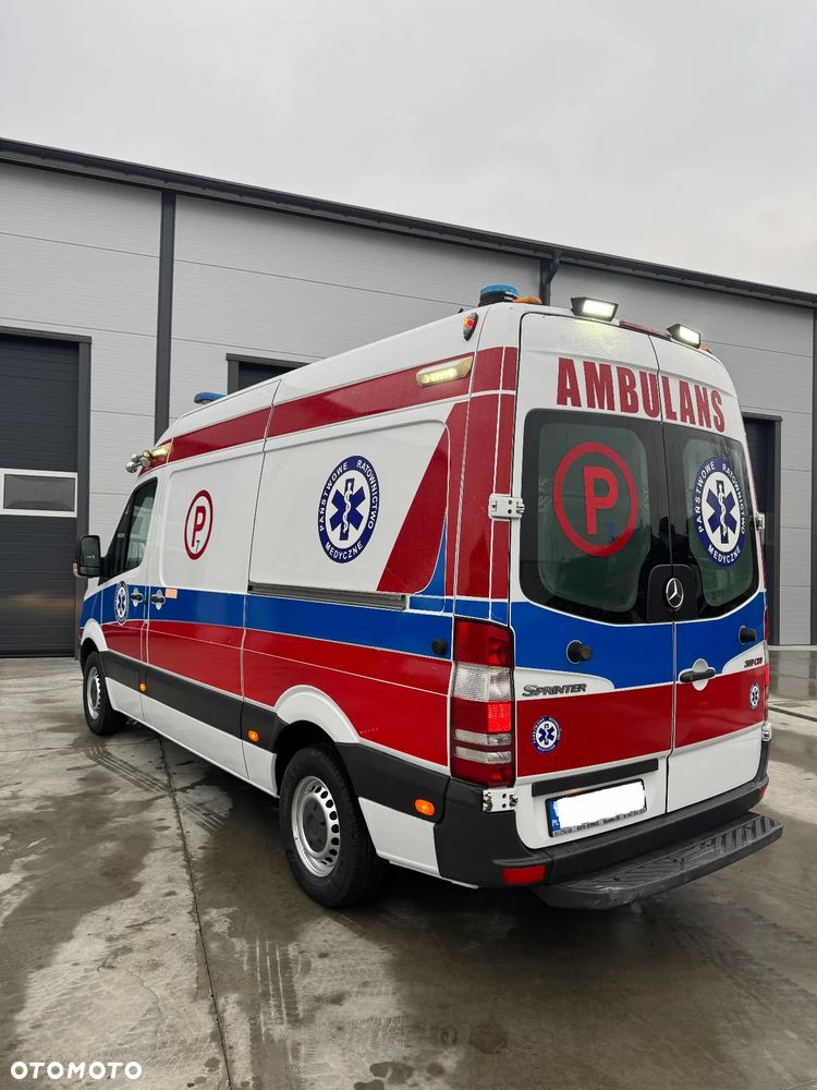 Mercedes-Benz Sprinter 319 Karetka Pogotowia Ambulans - 3