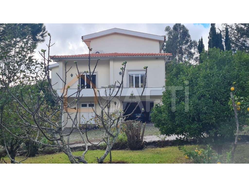 Moradia T4 em Oliveira de Azeméis - Grande imagem: 3/23