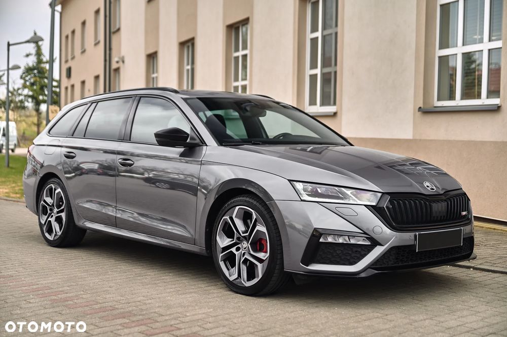 Skoda Octavia 2.0 TSI DSG RS - 19
