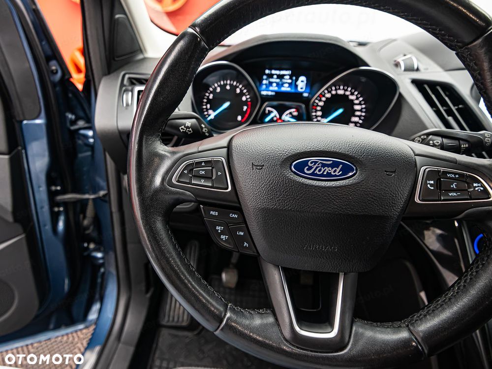 Ford Kuga - 13