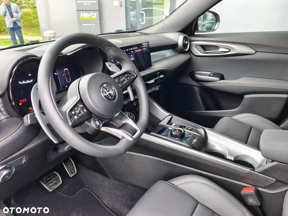 Alfa Romeo Tonale 1.5 T4 GSE mHEV Veloce DCT - 24