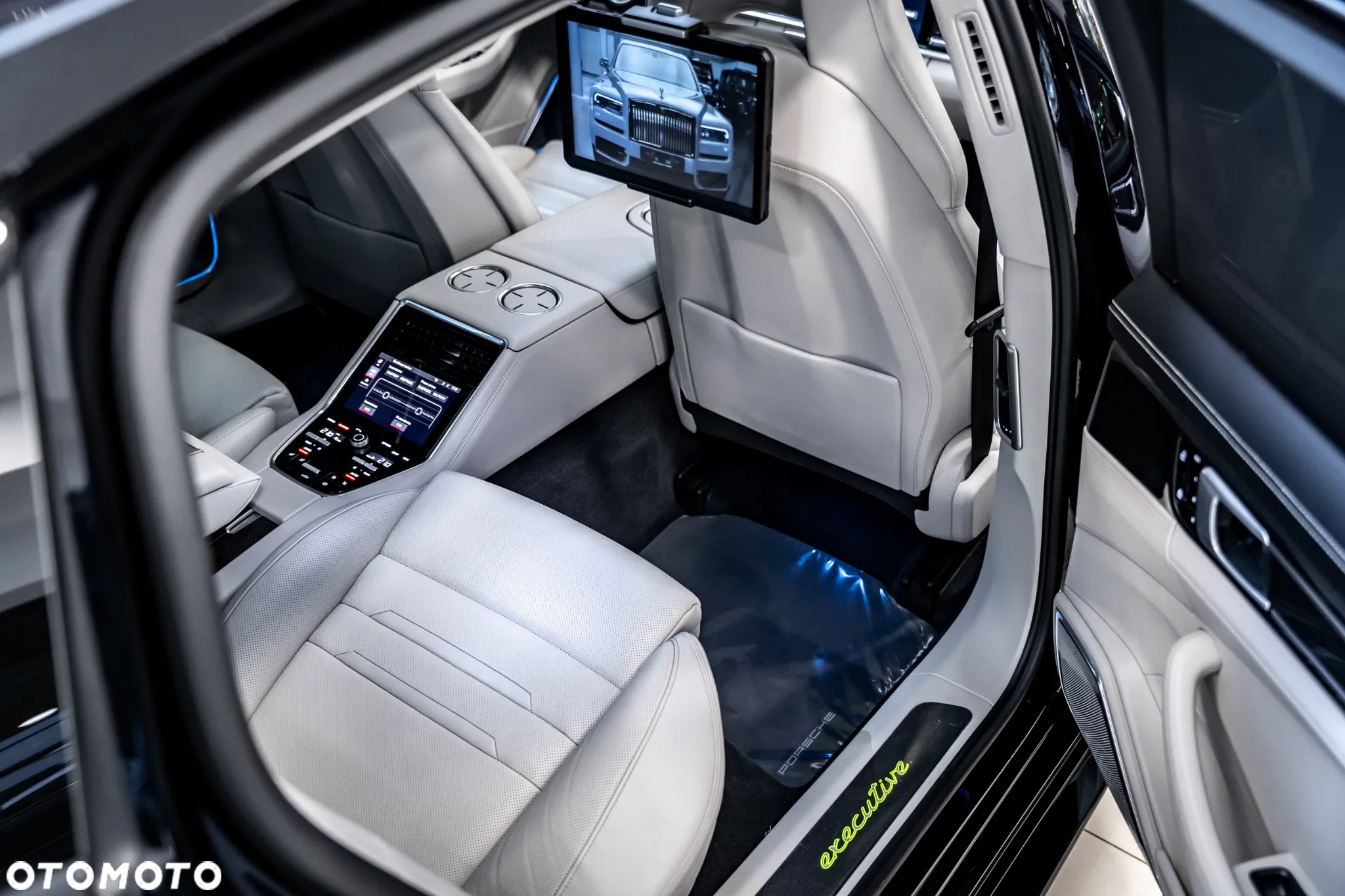 Porsche Panamera - 33