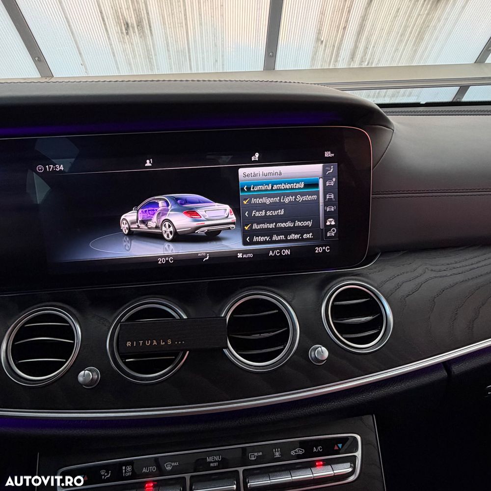 Mercedes-Benz E 300 de 9G-TRONIC - 24