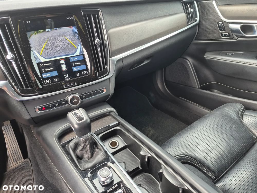 Volvo V90 D5 SCR AWD Momentum Pro - 10