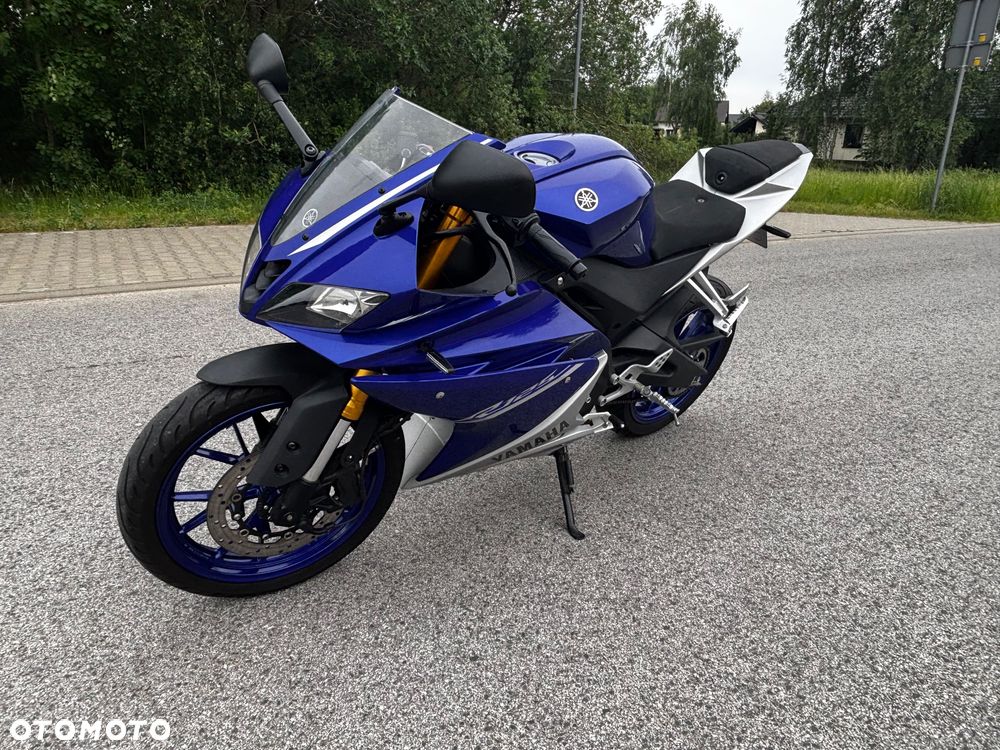 Yamaha YZF - 8
