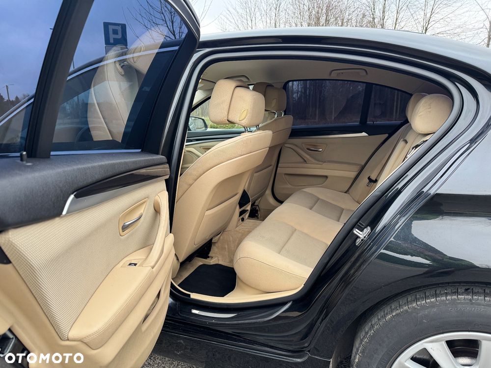 BMW Seria 5 520d - 19