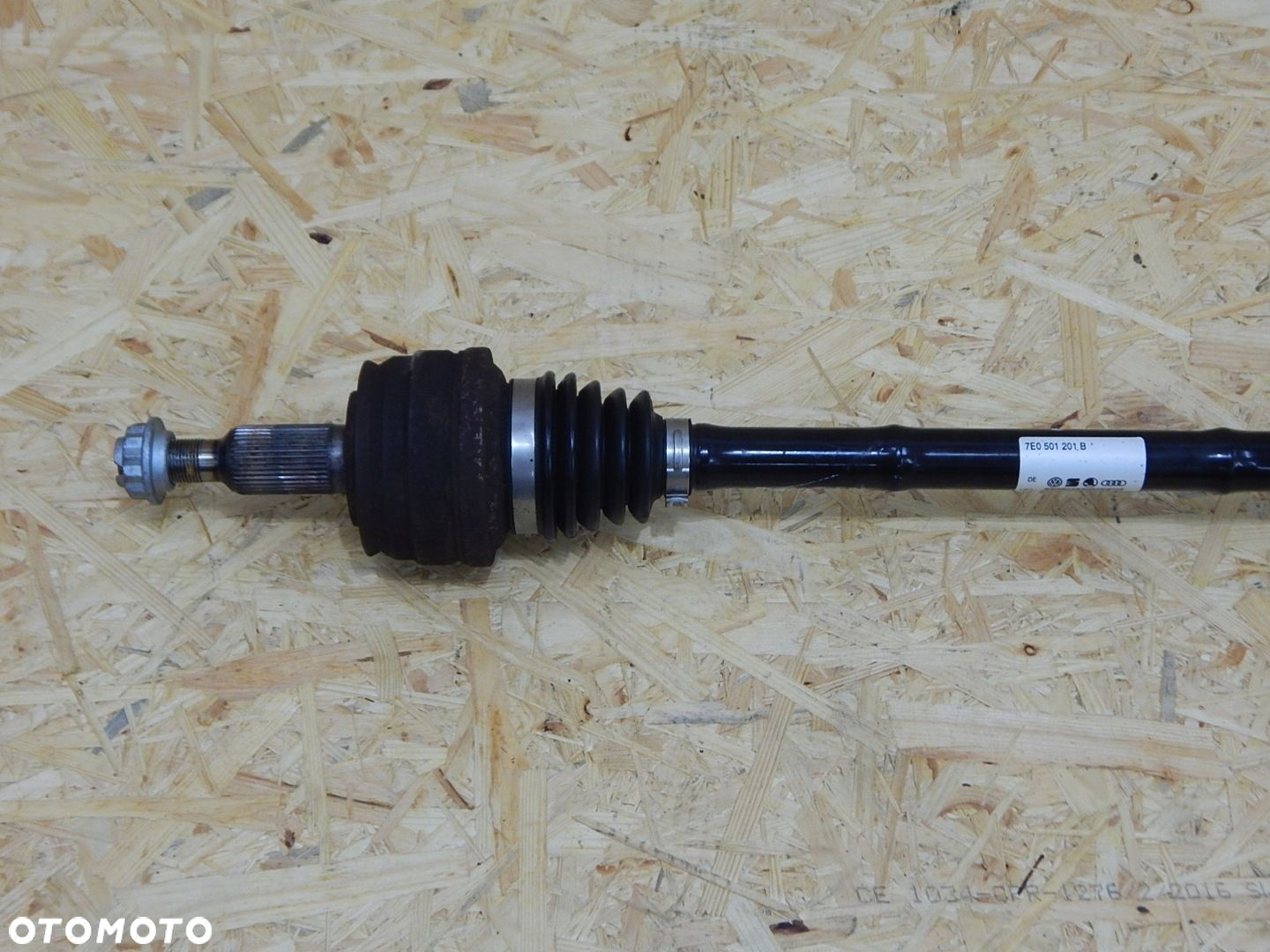 VW T5 LIFT półoś lewa tył tylna 2.0 BI-TDI 4-MOTION 4X4 7E0501201B - 2