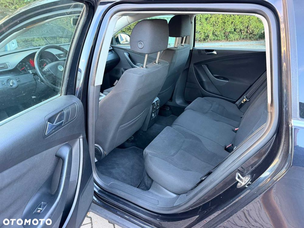 Volkswagen Passat Variant 2006 photo 3
