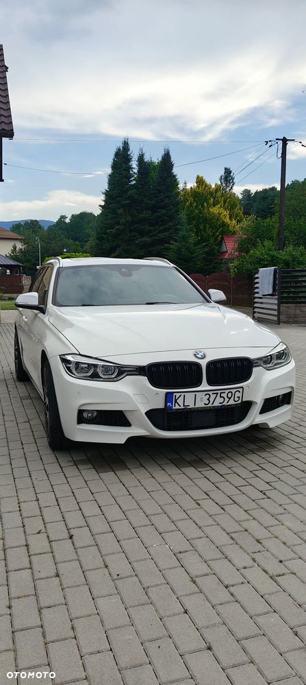 BMW Seria 3 330i xDrive Edition Luxury Line Purity - 38