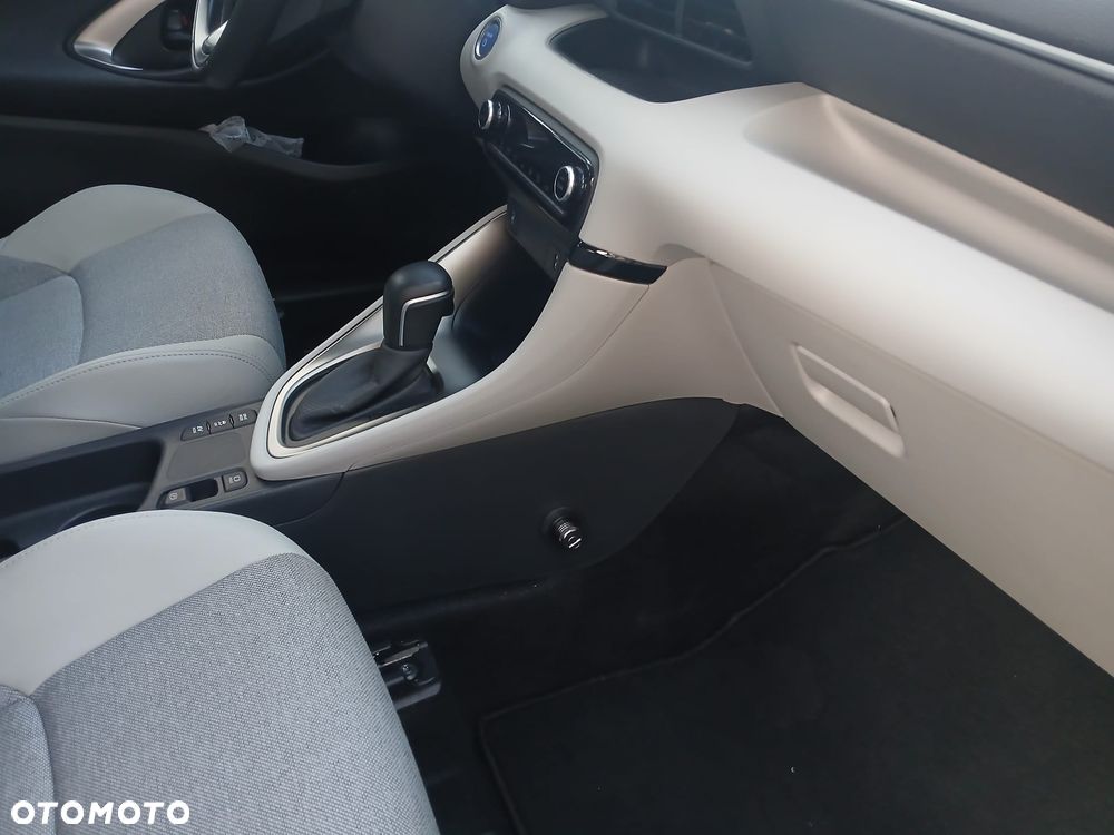 Toyota Yaris Hybrid 1.5 Style - 10