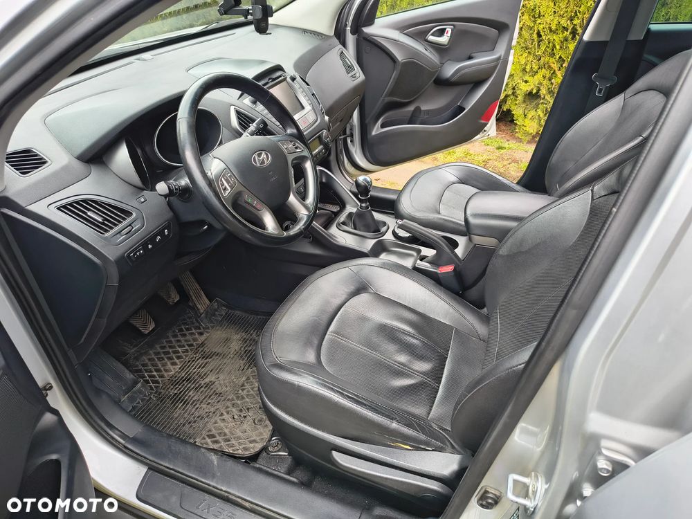 Hyundai ix35 2.0 CRDi 4WD Premium - 9