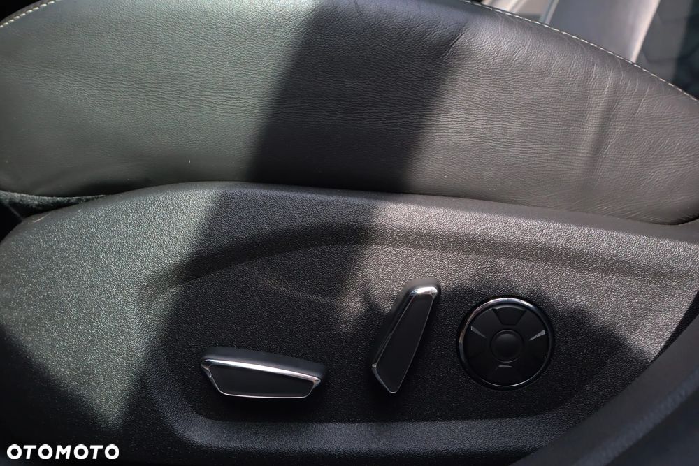Ford Mondeo Vignale 2.0 TDCi PowerShift - 27