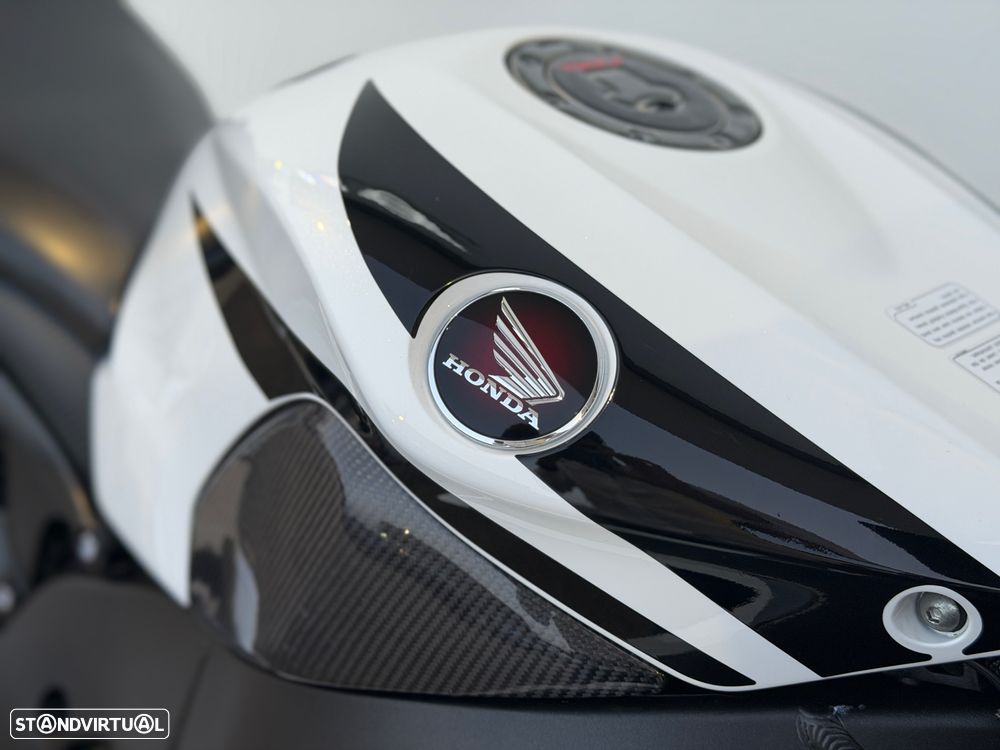 Honda CBR 1000 RR - 17