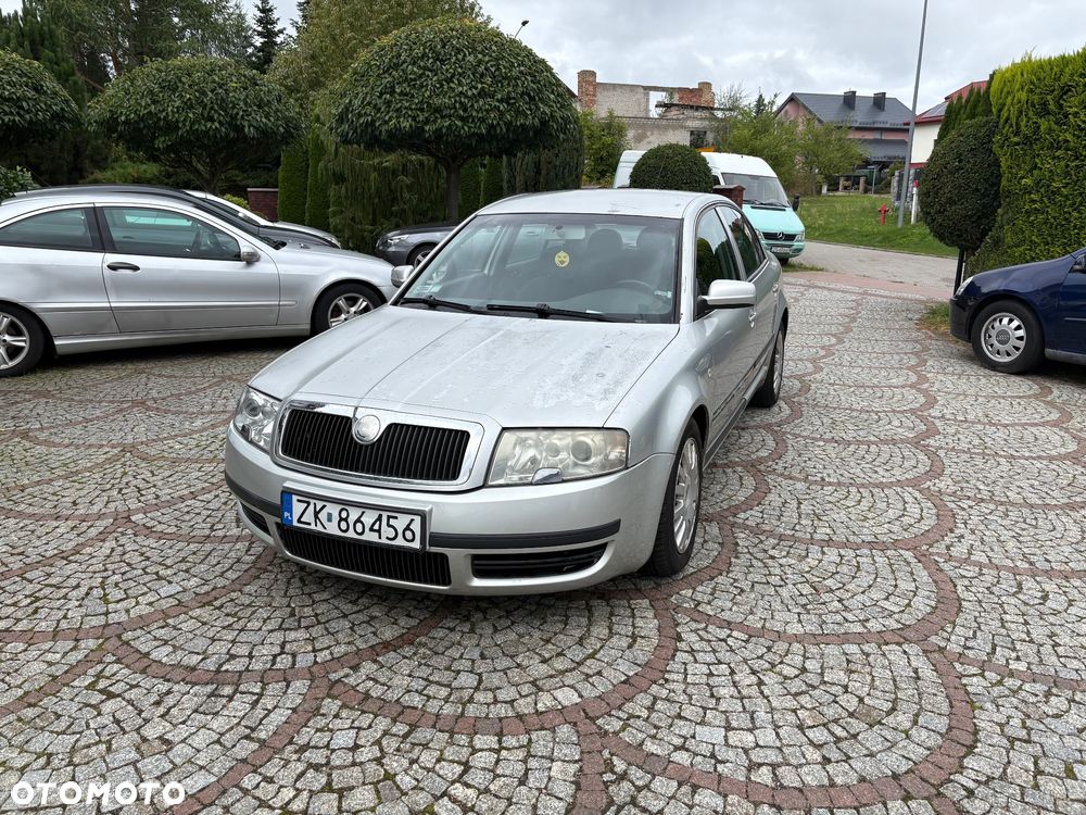 Skoda Superb 1.8 Turbo Elegance - 1