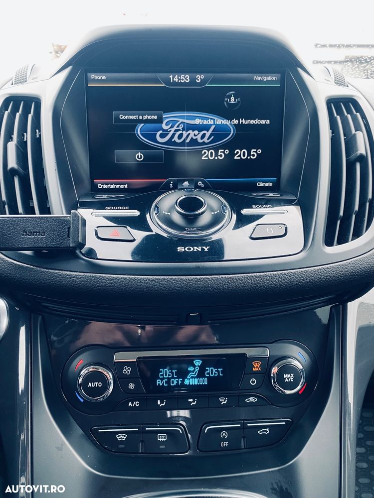 Ford Kuga - 10