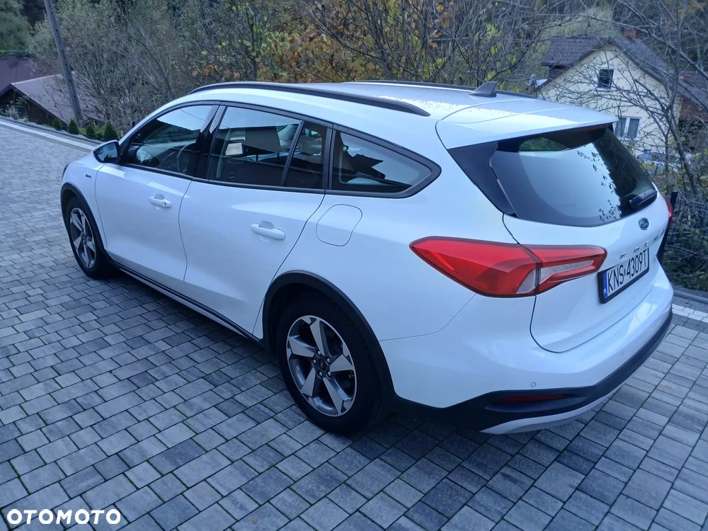 Ford Focus 1.0 EcoBoost Active X - 25