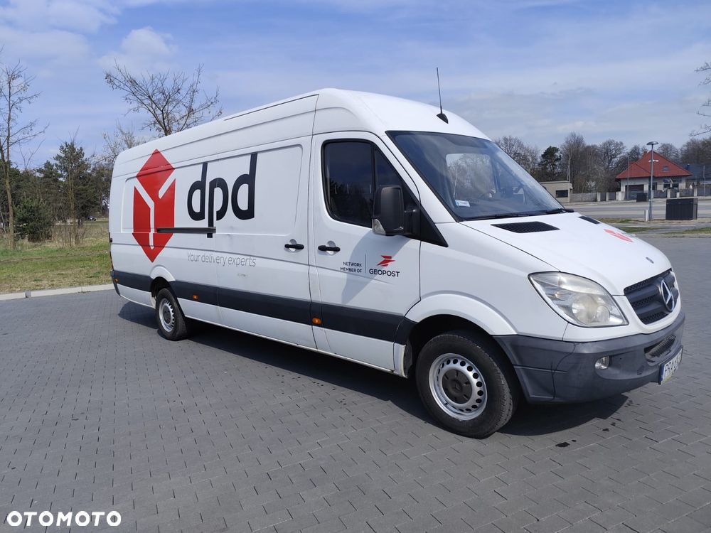 Mercedes-Benz Sprinter - 1