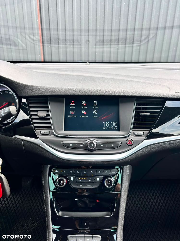Opel Astra 1.4 Turbo Start/Stop Innovation - 17