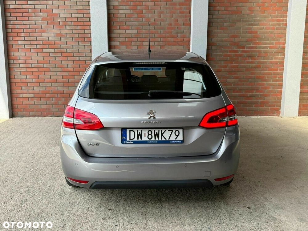 Peugeot 308 - 4