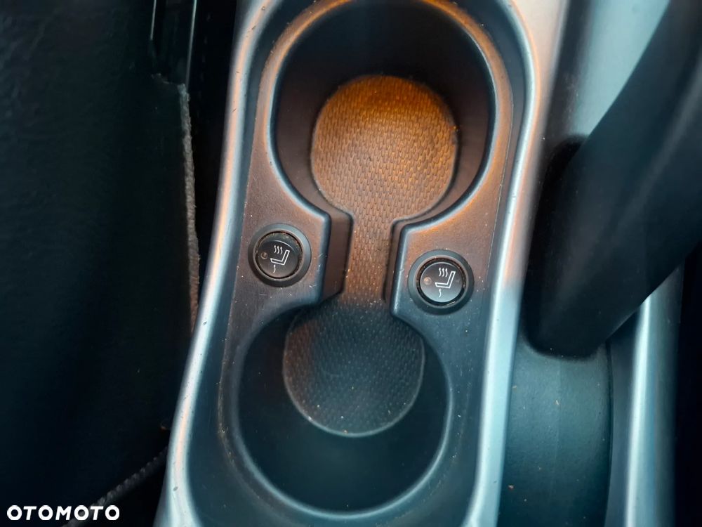 Mitsubishi Outlander - 13