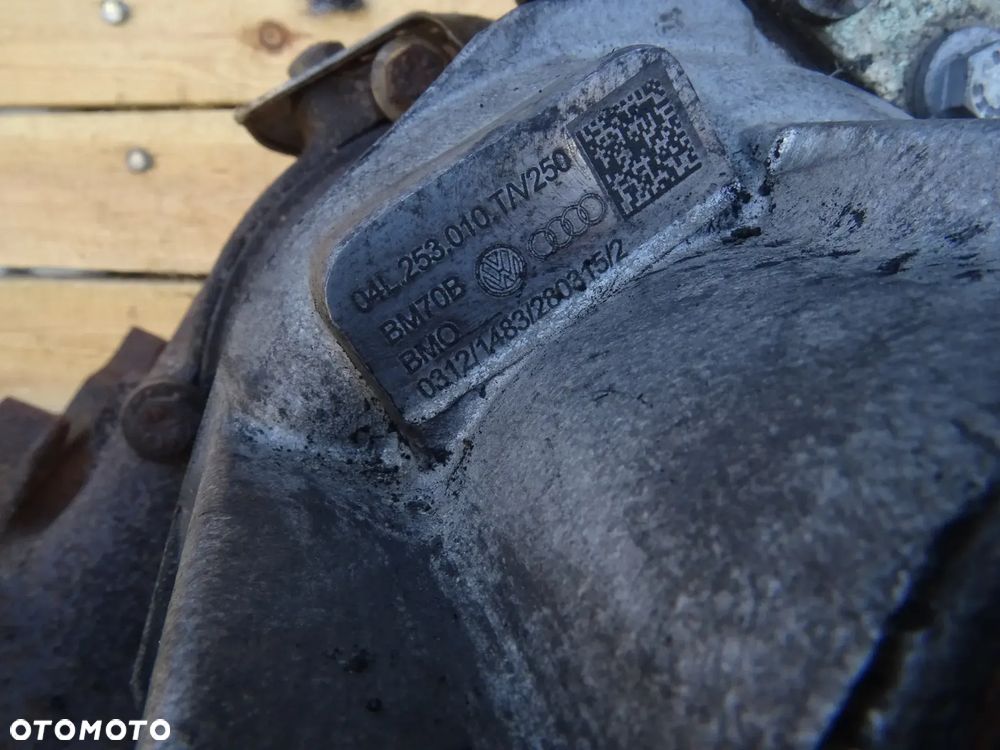 Turbosprężarka 2.0 TDI VW Audi Seat Skoda 04L253010T - 1