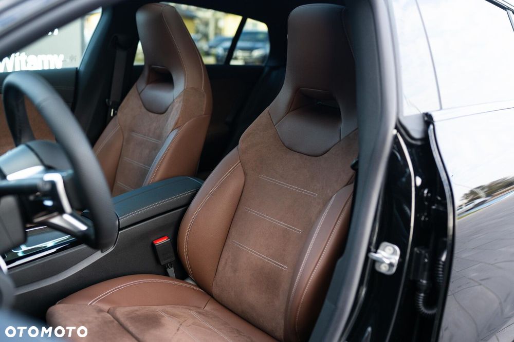 Mercedes-Benz CLA - 27