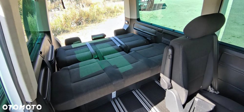 Volkswagen Multivan - 9