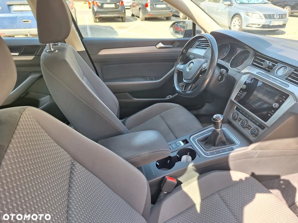 Volkswagen Passat 1.4 TSI BMT Comfortline - 13