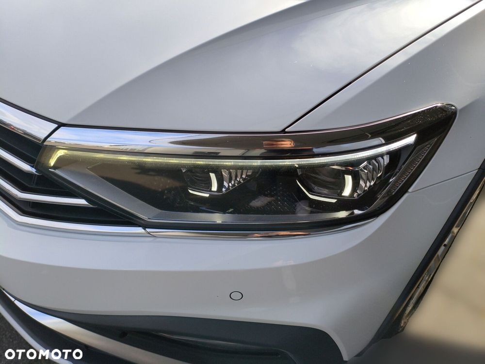 Volkswagen Passat Alltrack - 25