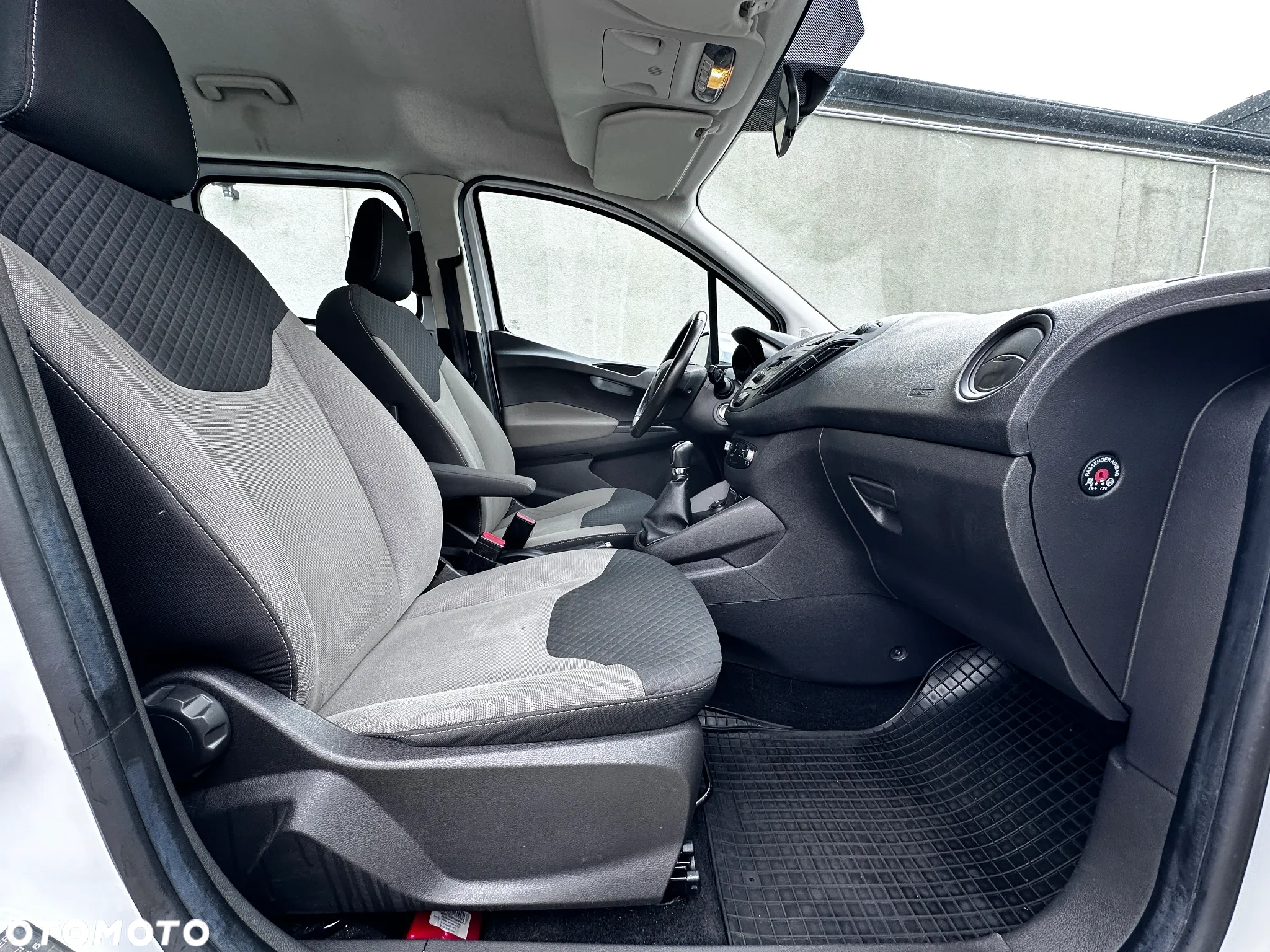 Ford Transit Courier 1.5 TDCi Trend - 14