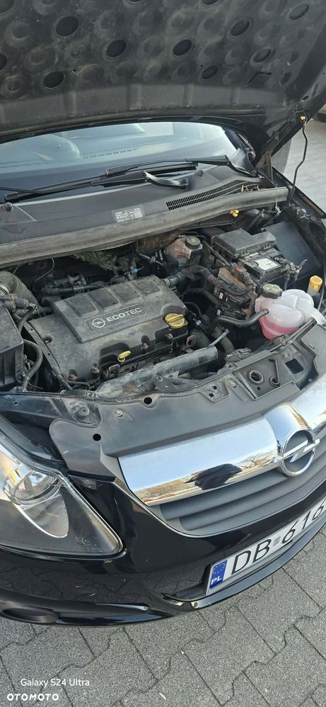 Opel Corsa 1.4 16V Cosmo - 11