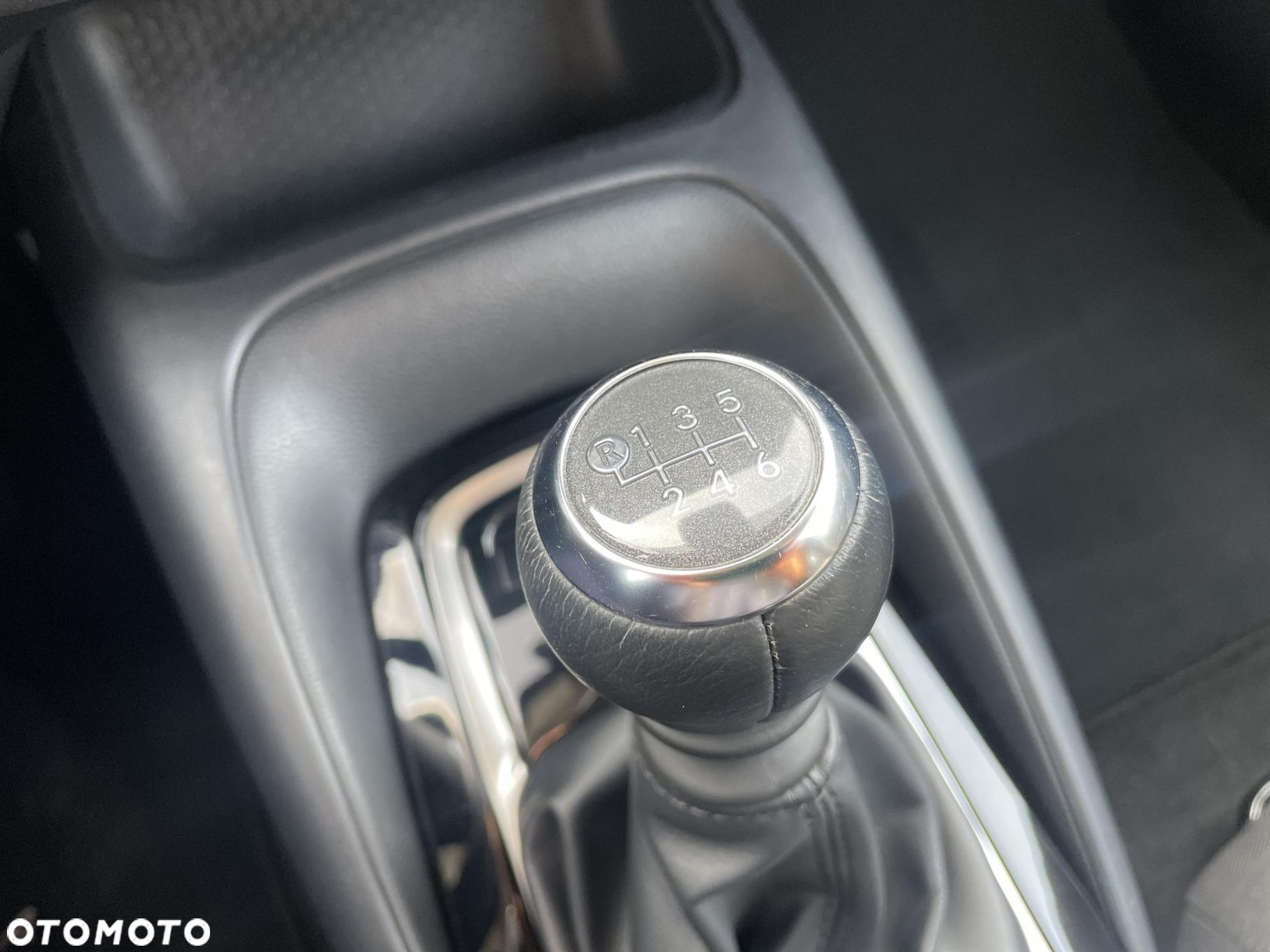Toyota Corolla - 23
