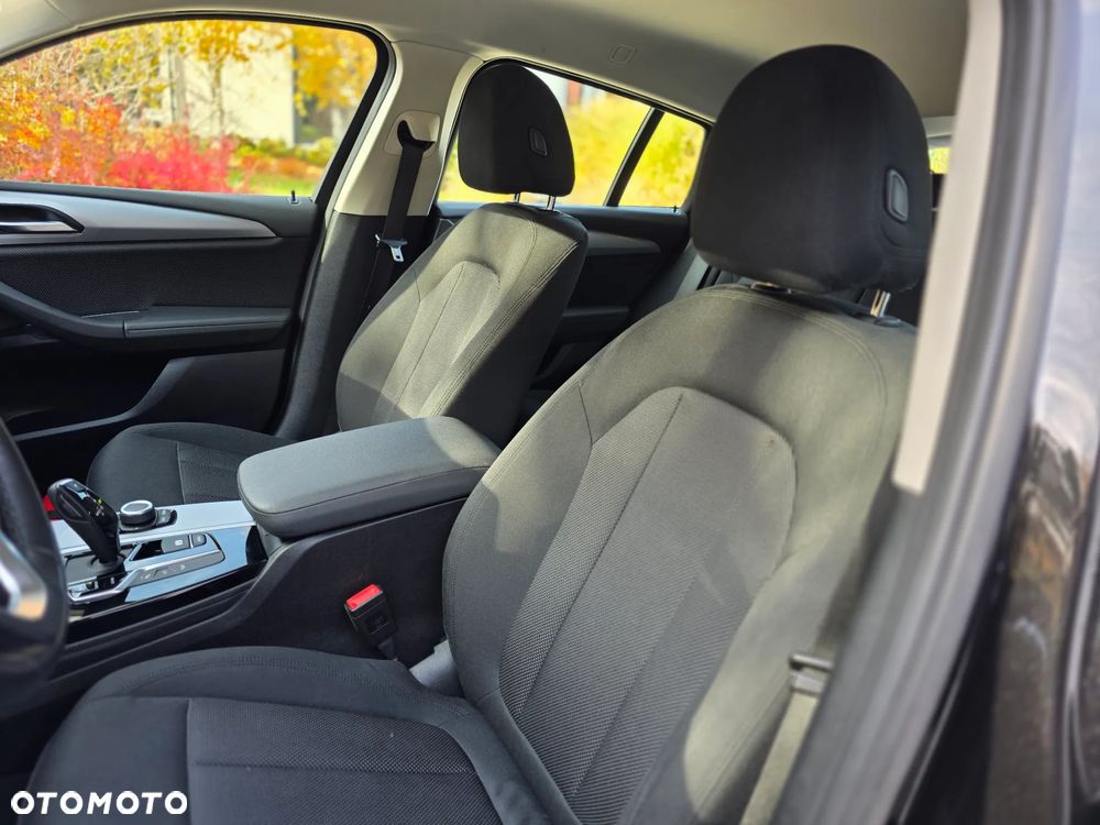 BMW X4 xDrive20d Business Edition sport - 26