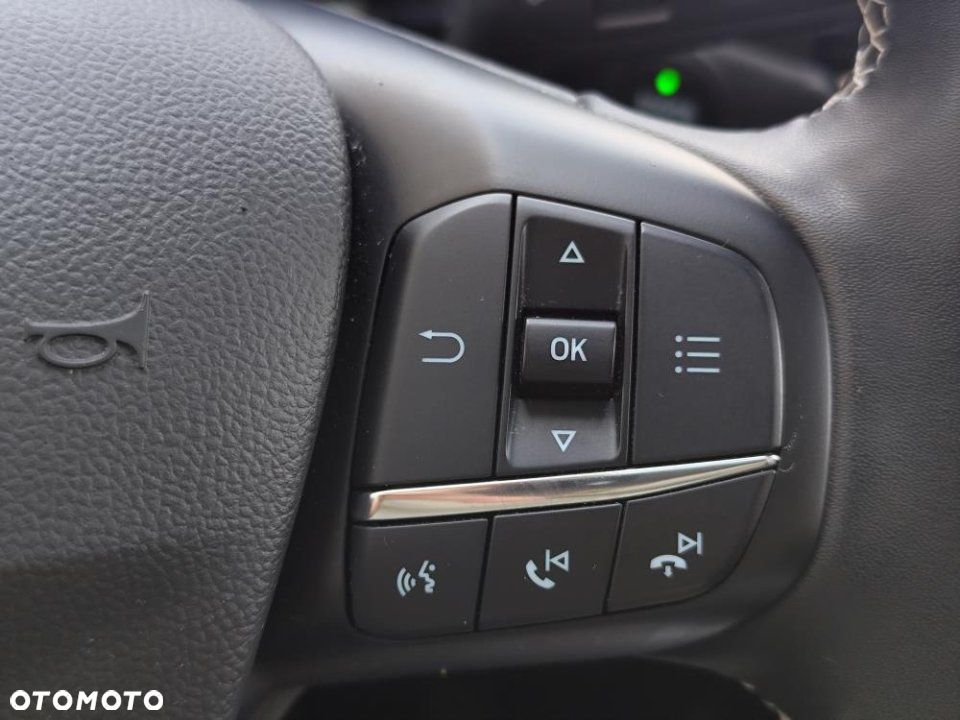 Ford Kuga - 21