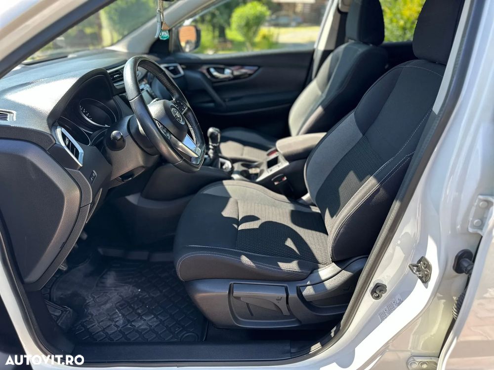 Nissan Qashqai 1.5 DCI Start/Stop N-Connecta - 17