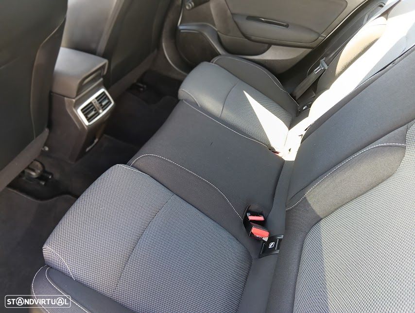 Renault Mégane Sport Tourer BLUE dCi 115 BUSINESS EDITION - 8