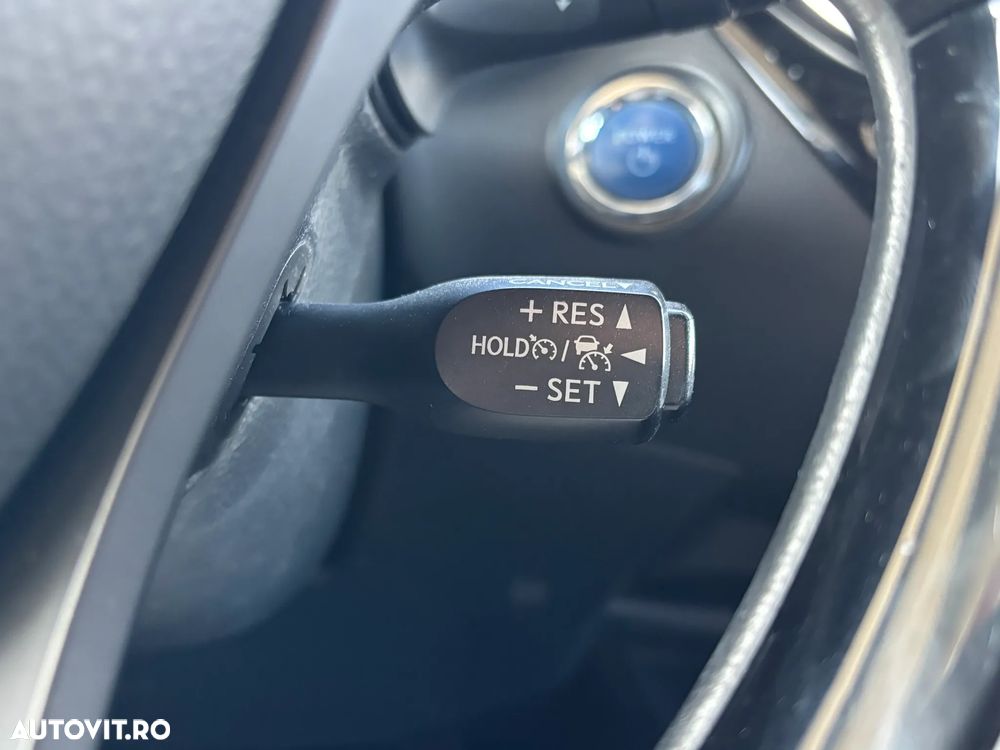 Toyota C-HR 1.8 HSD 4x2 CVT C-enter - 26