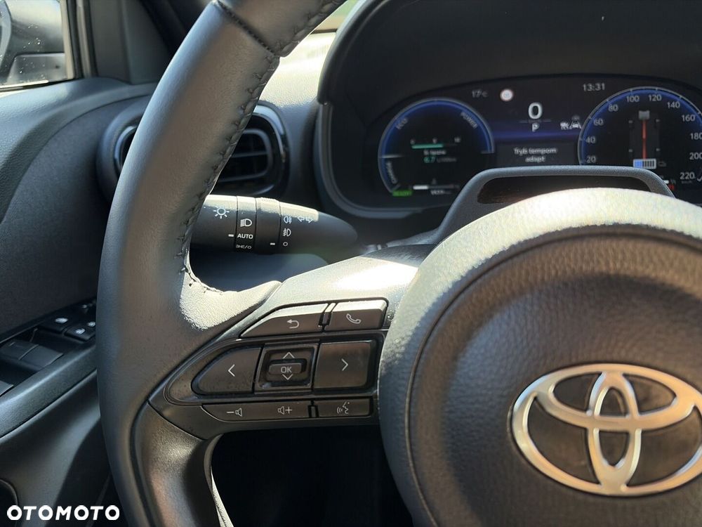 Toyota Yaris Cross Hybrid 1.5 Executive - 26