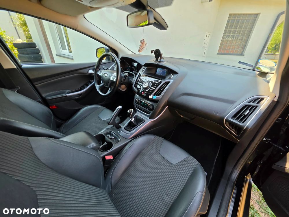 Ford Focus 1.6 EcoBoost Titanium - 12