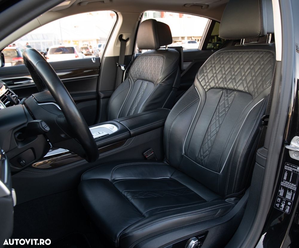 BMW Seria 7 730Ld xDrive - 25