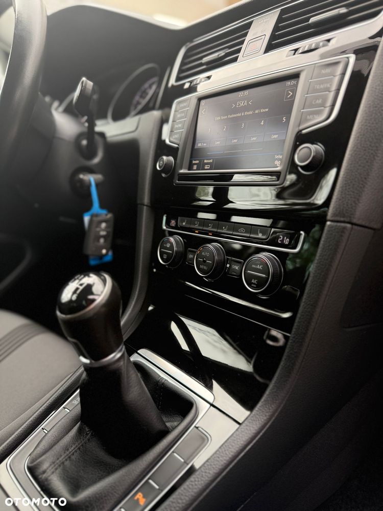 Volkswagen Golf 2.0 TDI BlueMotion Technology Allstar - 13