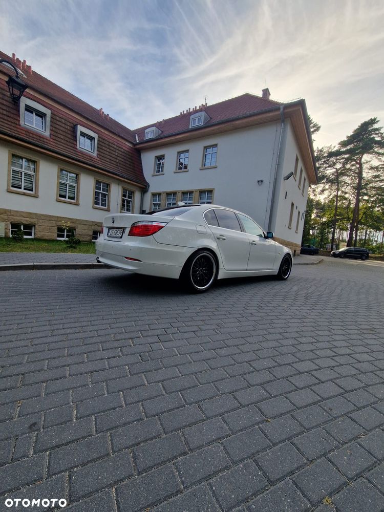 BMW Seria 5 520i Edition Exclusive - 11