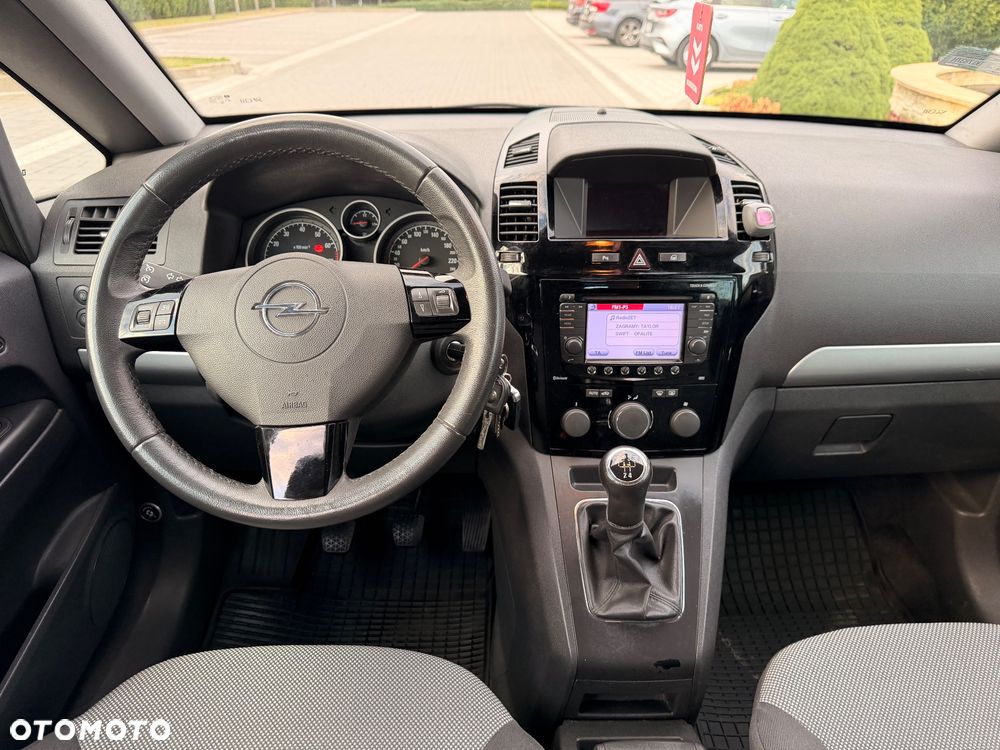 Opel Zafira 1.8 Innovation 110 Jahre - 18