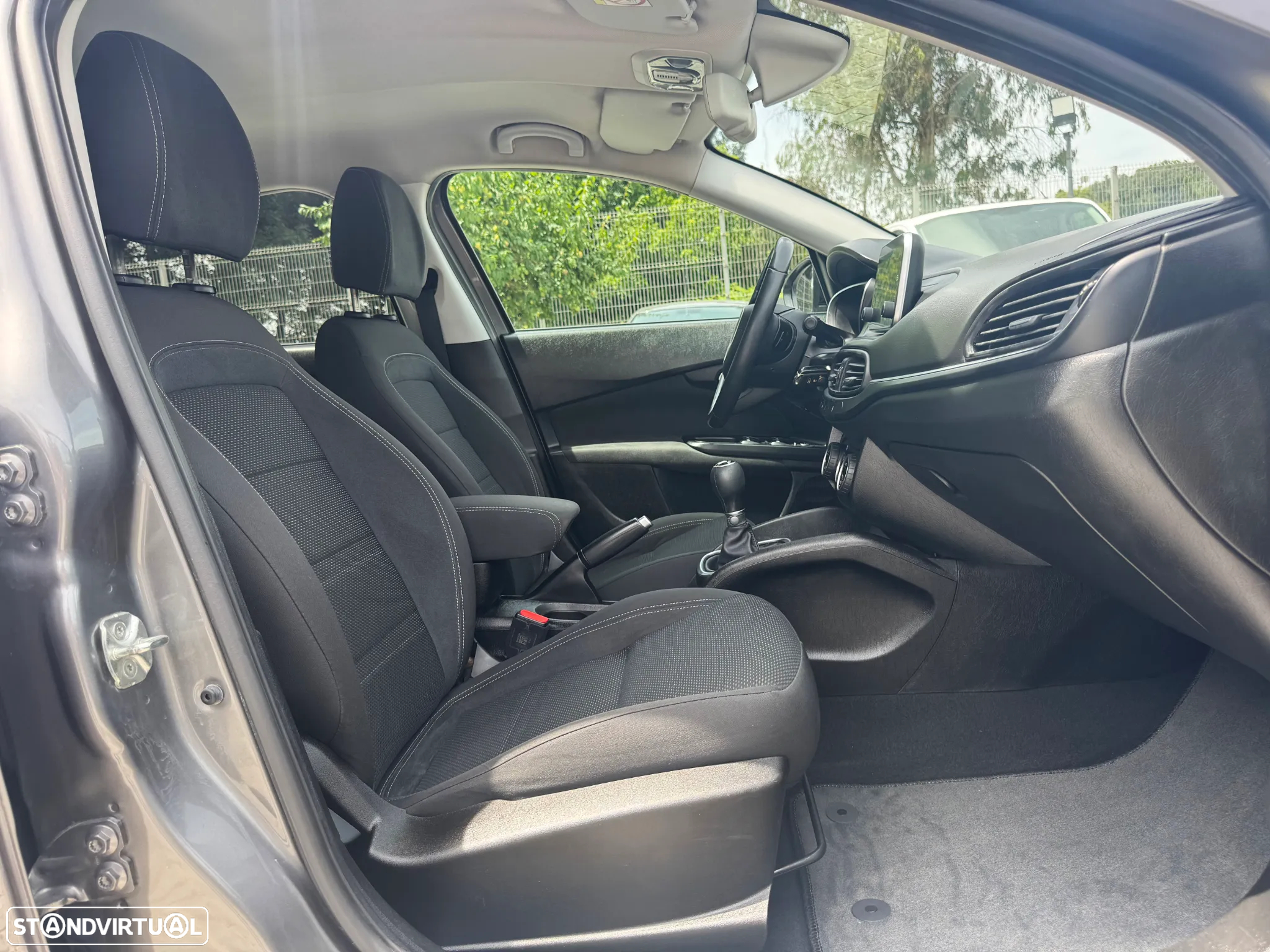 Fiat Tipo Station Wagon 1.3 M-Jet Lounge - 31
